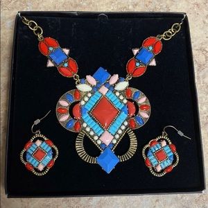 Beautiful necklace and earring gift set